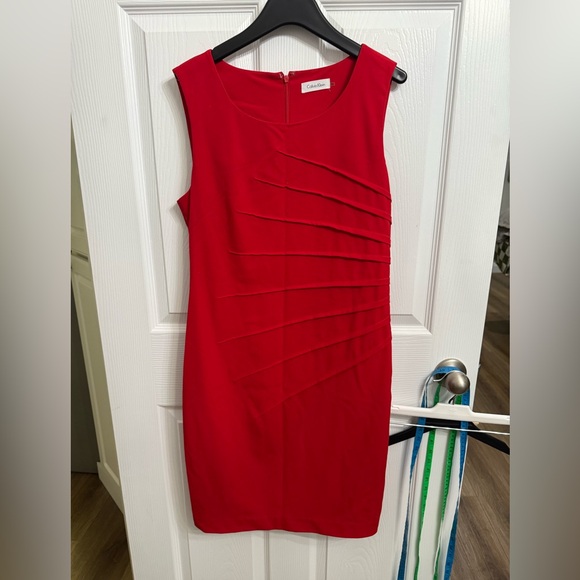 Calvin Klein Red Sheath Dress Women’s Size 10 Asymmetrical Sleeveless Career - Picture 1 of 4